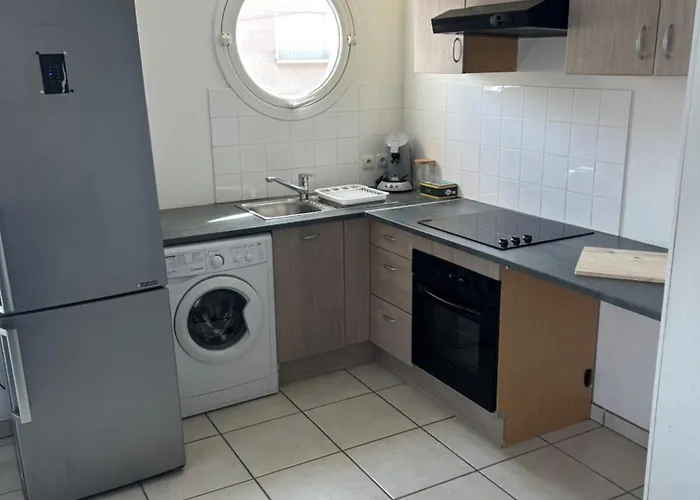 4 Pers Avec Parking Clim Dans Res Securise